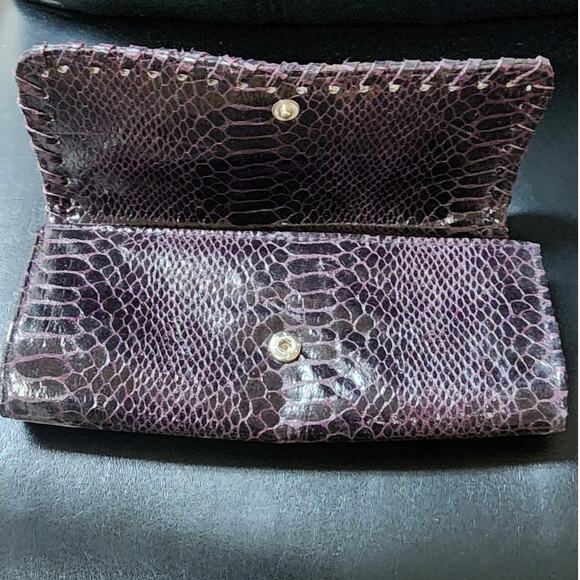 Brand New Bioelements clutch wallet Imitation Snake skin measures 8x4 in size - Picture 3 of 6